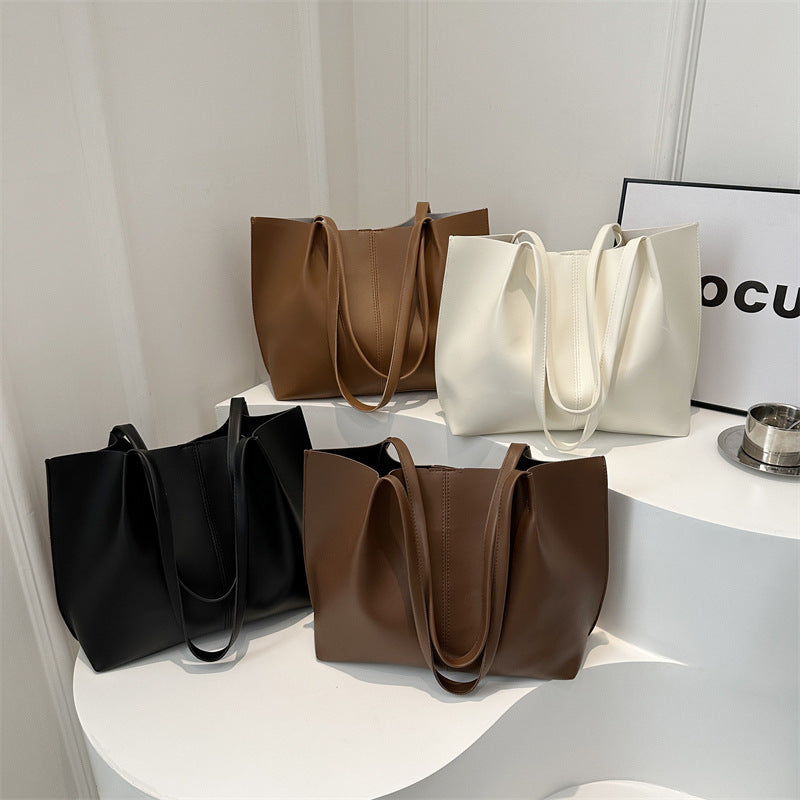 Fashionable All-match Portable Casual Messenger Bag